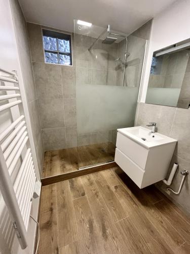 Salle de bain entrée